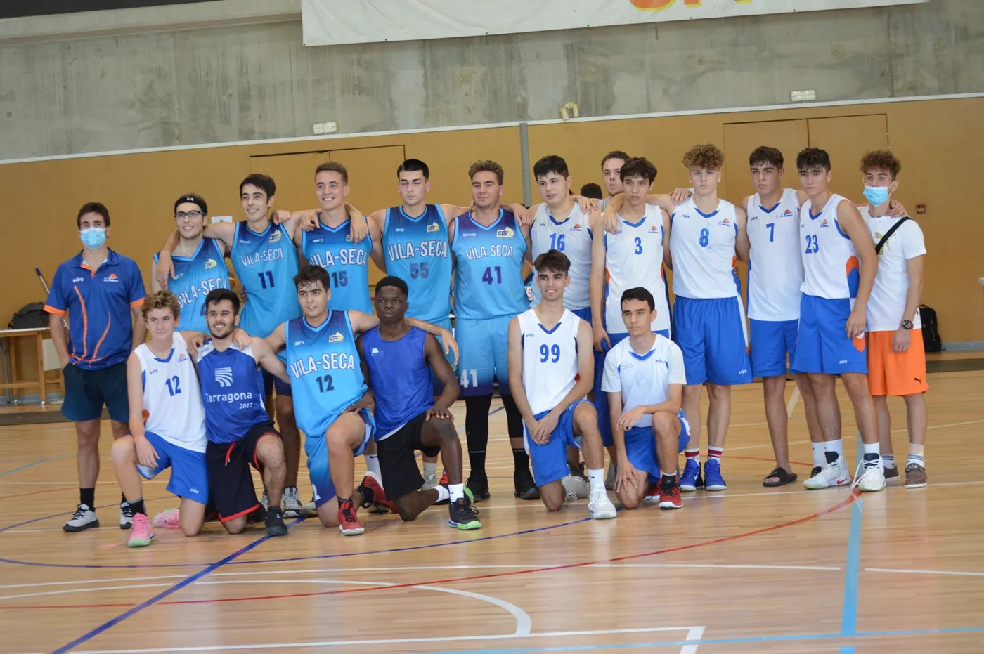 Els equips del CB Cambrils disputen els últims amistosos abans de l’inici de competició