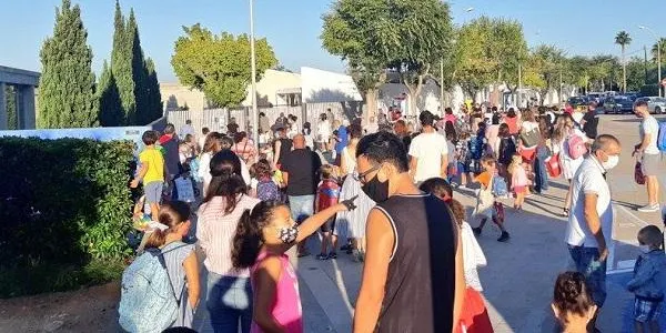 L’Escola La Portalada confina una classe pel positiu d’un dels alumnes
