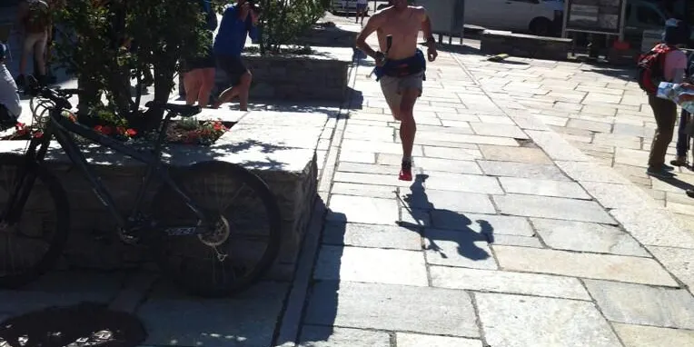 Kilian Jornet bat el rècord d'ascens i descens del Mont Blanc