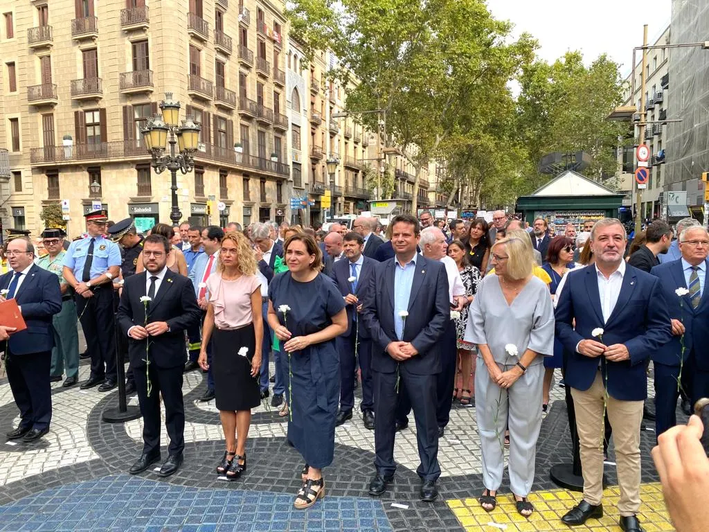 L’alcalde de Cambrils participa en l’acte d’homenatge a les víctimes del 17 d’agost de 2017 celebrat a Barcelona