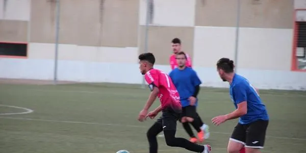 Debut estèril del Creixell davant el Vilabella (1-1)