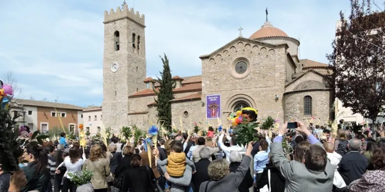 El Diumenge de Rams omple la plaça del Doctor Guardiet