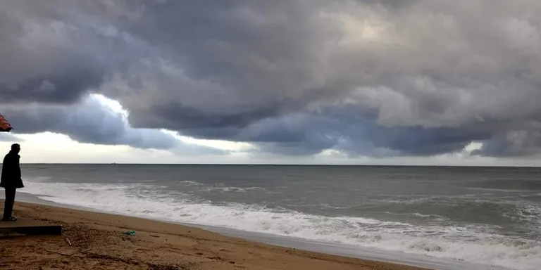 Es mantenen els núvols i la pluja