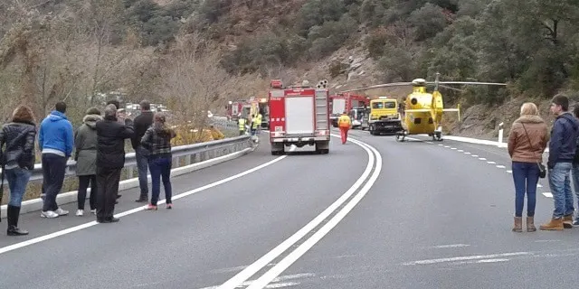 Accident amb cinc ferits a la carretera N-145, a les Valls de Valira