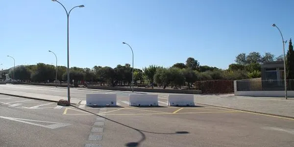 Es redueix la presència de vehicles entorn de la plaça de La Portalada d’Altafulla