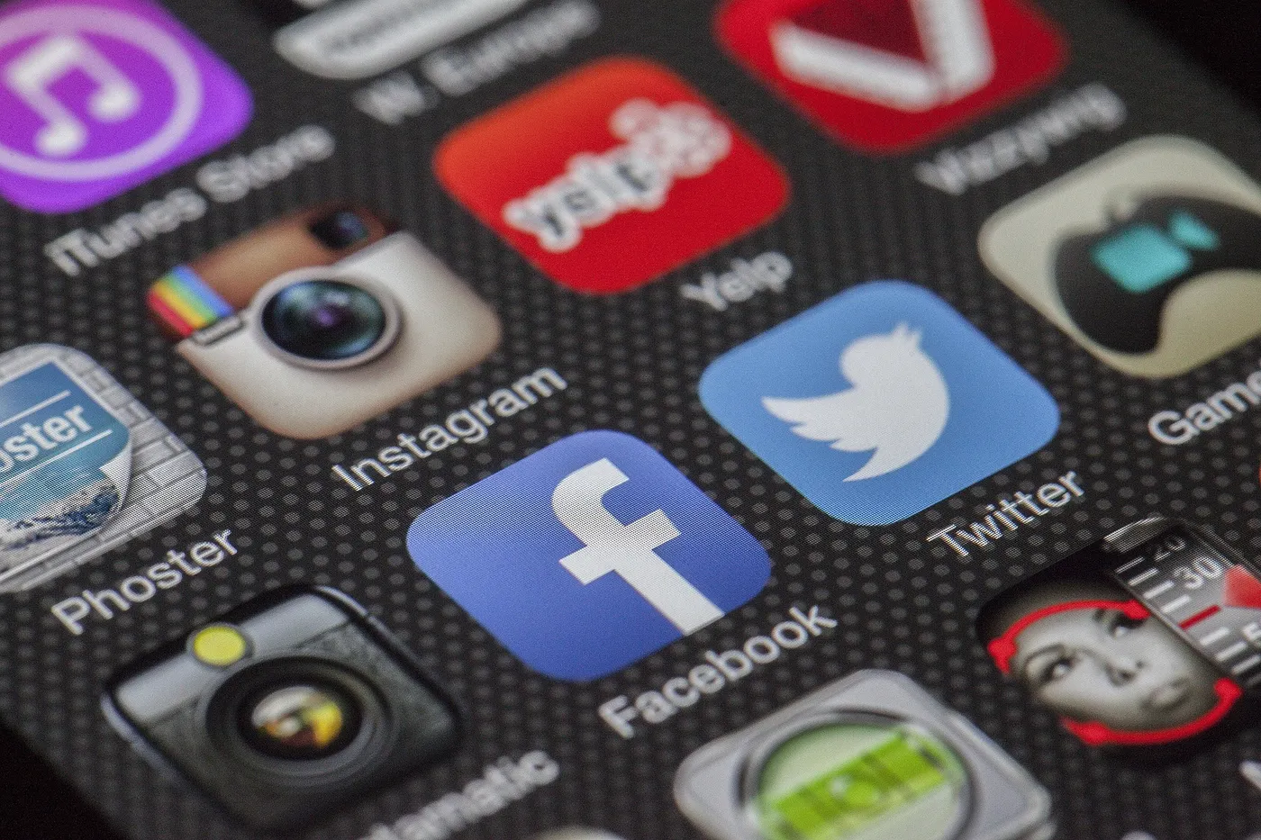 Només l'1,9 % de les grans marques fan servir el català a les seves publicacions a les xarxes socials