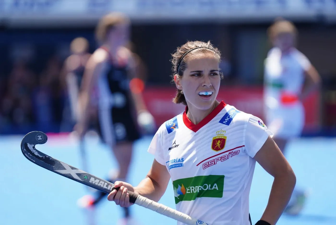Les redsticks aconsegueixen guanyar contra la Xina (2-0)
