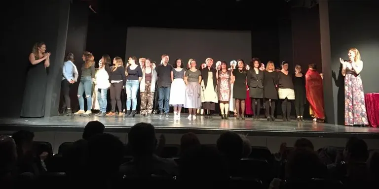 'Nit de ràdio 2.0' i 'Dotze sense pietat', les grans guanyadores al 38è Concurs de Teatre Premi Vila de Pineda