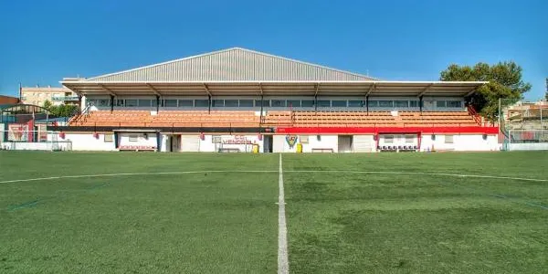 CE Vendrell – UD Torredembarra: o caixa o faixa per als blanc-i-blau