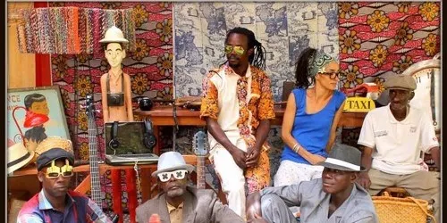DEMÉSENLLÀ 760: Studio Shap Shap