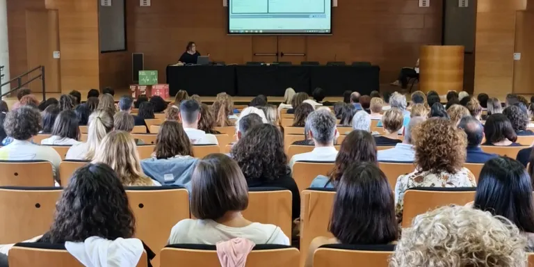 Es presenta la guia de serveis especialitzats per a col•lectius vulnerables del Vallès