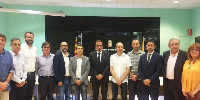 La Generalitat i 10 municipis signen el manifest "A2-AP7 Connexió Ara!"