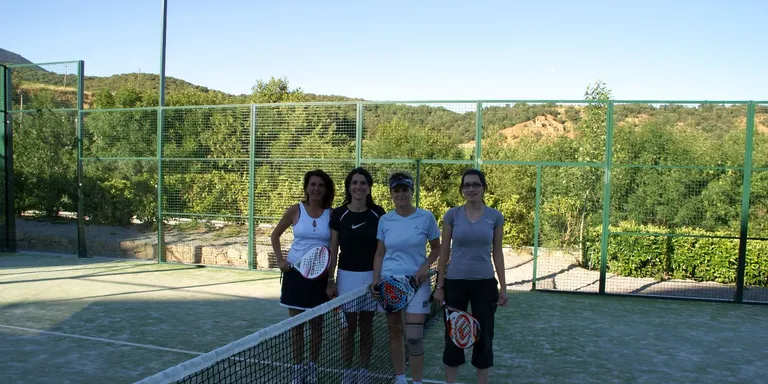 Prop de 50 participants al segon Torneig de Pàdel d'Aravell