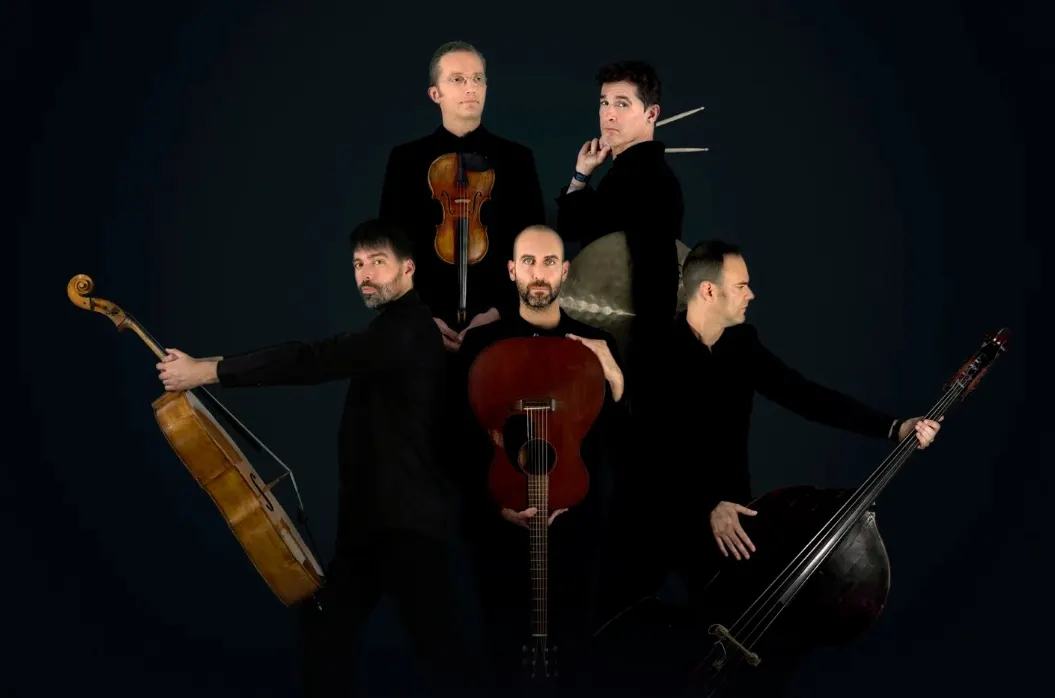 Blaumut en concert a Pineda a la campanya 'Cap Butaca Buida'