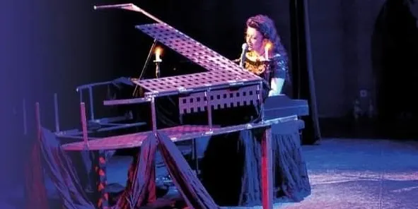 Concert de versions a piano i veu amb Ruth Garlet
