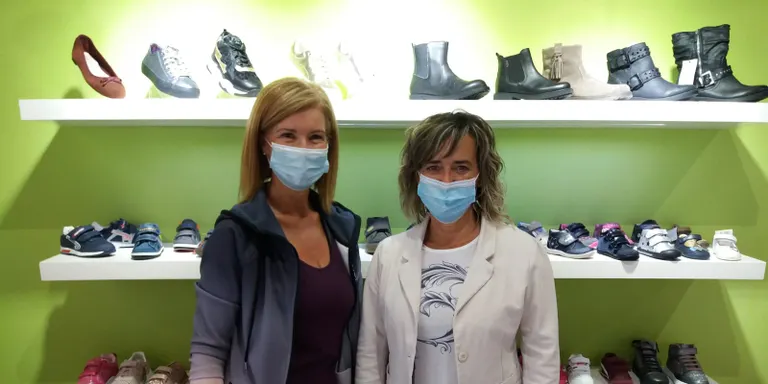 Campanya de fora estocs a Pineda amb botigues al carrer i outlet de la Fundació El molí d'en Puigvert