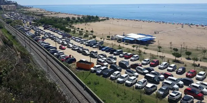 El PSC vol que s'implanti un transport públic urbà que arribi a les urbanitzacions i la platja