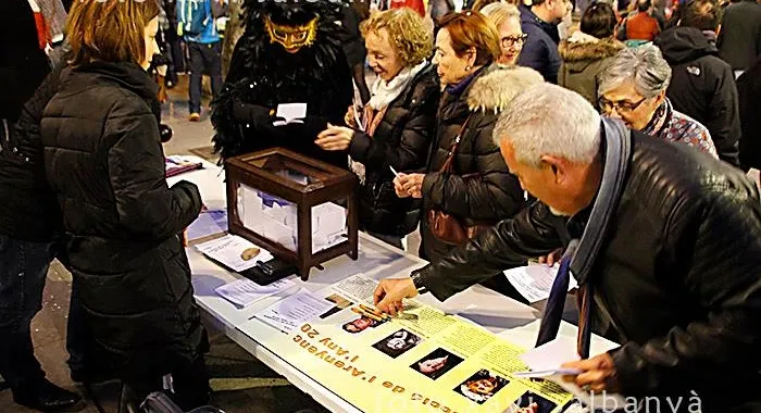 Les votacions es va fer dissabte a la placeta i diumenge al Calisay ( Foto: Xavi Salbanyà )