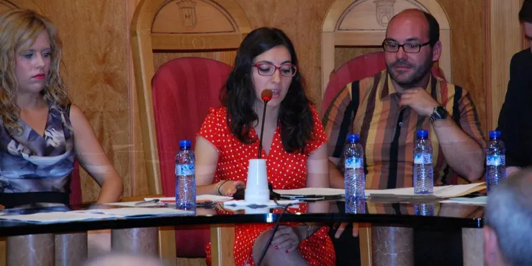 Agramunt instal·la un gronxador inclusiu al passeig Josep Brufau