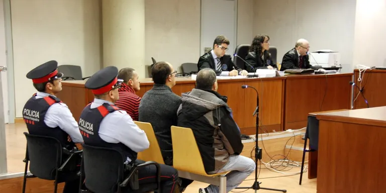 Condemna de quatre anys i mig de presó per a dos acusats de recollir droga a Barruera