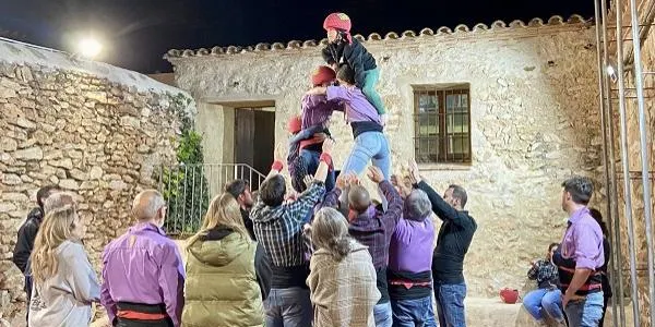Satisfacció en els Castellers d'Altafulla per iniciar dels assajos amb el pati ple