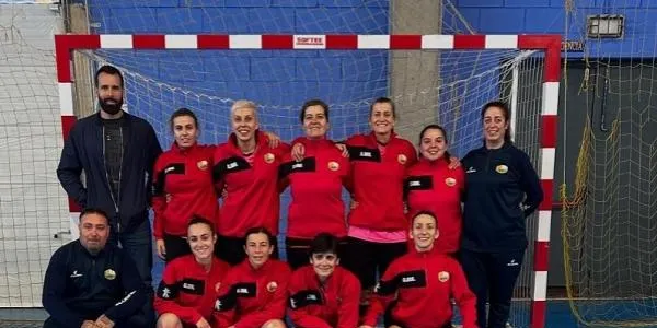 La Pobla de Montornès torna a vèncer a l’Huracans i aspira a la segona plaça (4-0)