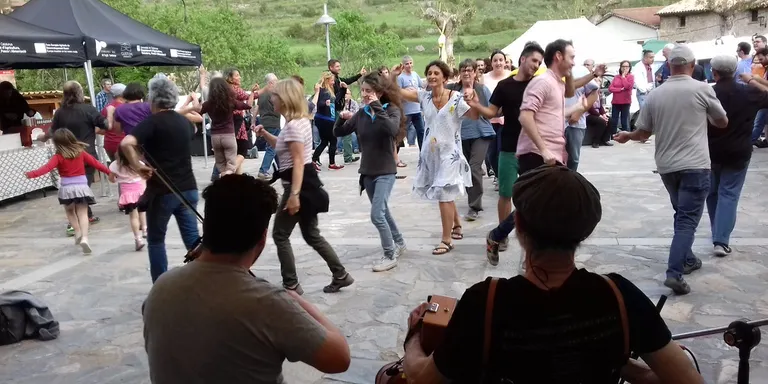 La vall de la Vansa i Tuixent, referent de les teràpies naturals amb la Festa i Fira de les Trementinaires