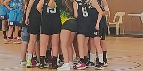 El Cadet ‘A’ del BBG celebra la primera victòria a costa del CB Vila-seca (48-54)