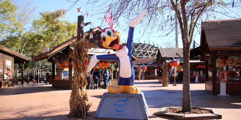 Tretze afectats per l'accident de l'atracció Tomahawk denuncien PortAventura
