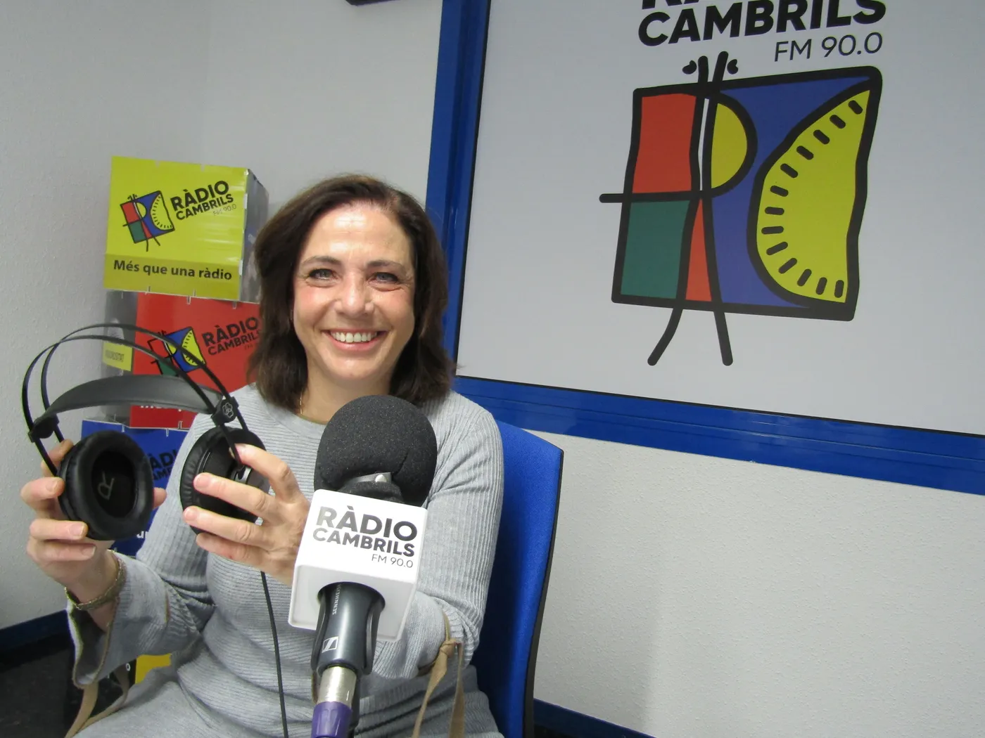 El programa ‘Espurnes... de llengua’ torna a Ràdio Cambrils, Ràdio l’Hospitalet de l’Infant i Ràdio la Selva