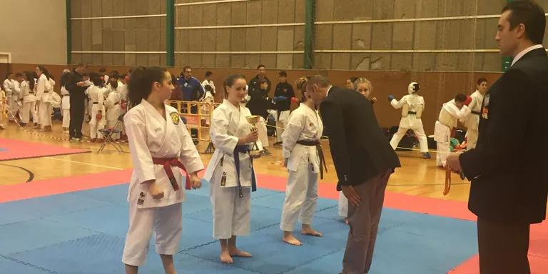 Laia Ubach guanya el Campionat de Catalunya de Promoció en kata cadet femení