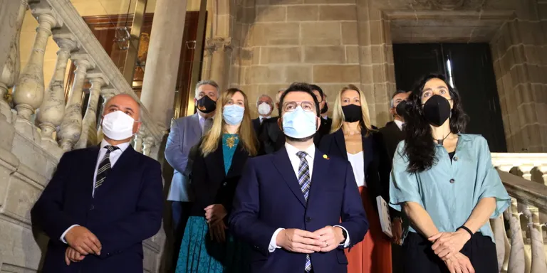 Aragonès alerta que l'explosió dels contagis pot afectar la recuperació econòmica i fa una crida a la responsabilitat