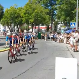 La Vuelta a España en su Etapa 17 a su paso por Utrera - episode art