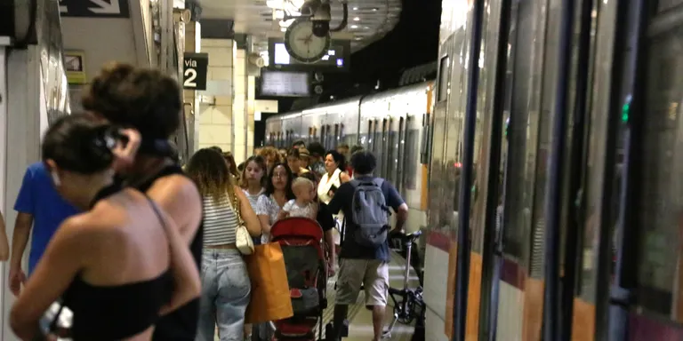 Una sentència del TSJC obliga la Generalitat a pagar a Renfe un deute de 81 MEUR