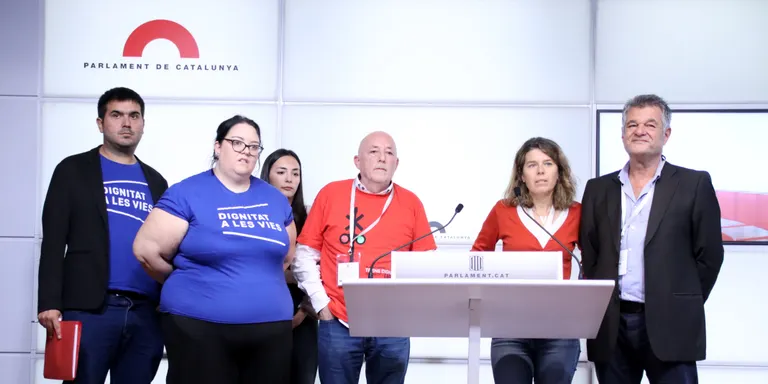 Dignitat a les Vies demana busos directes a Barcelona des de Torredembarra i Altafulla