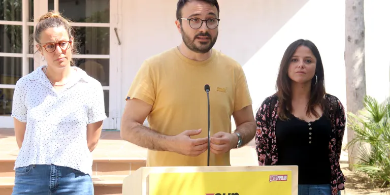 La CUP posa "preu" a l'independentisme per investir Sánchez: data i pregunta pel referèndum