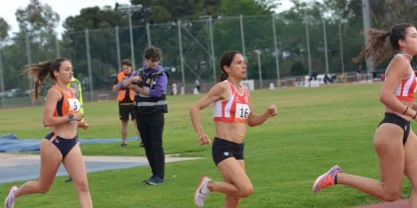 Marta Camps es proclama campiona en els 1.500 metres del Campionat de Catalunya Màster a l’Aire Lliure