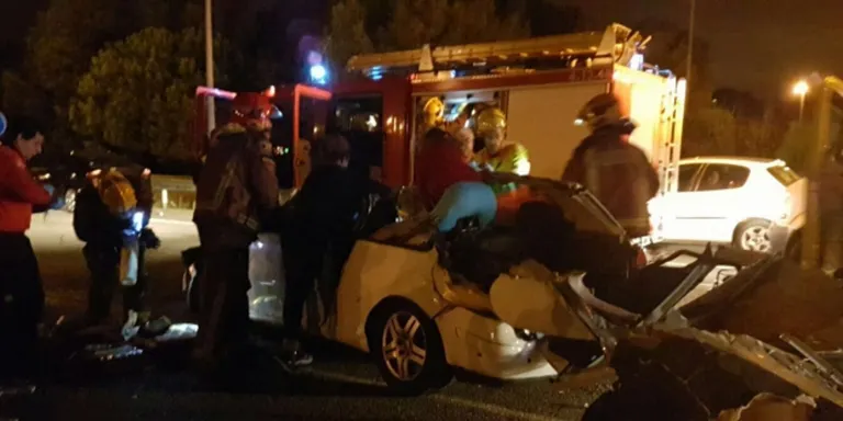 Dos rubinencs moren en un greu accident de trànsit a la B-30