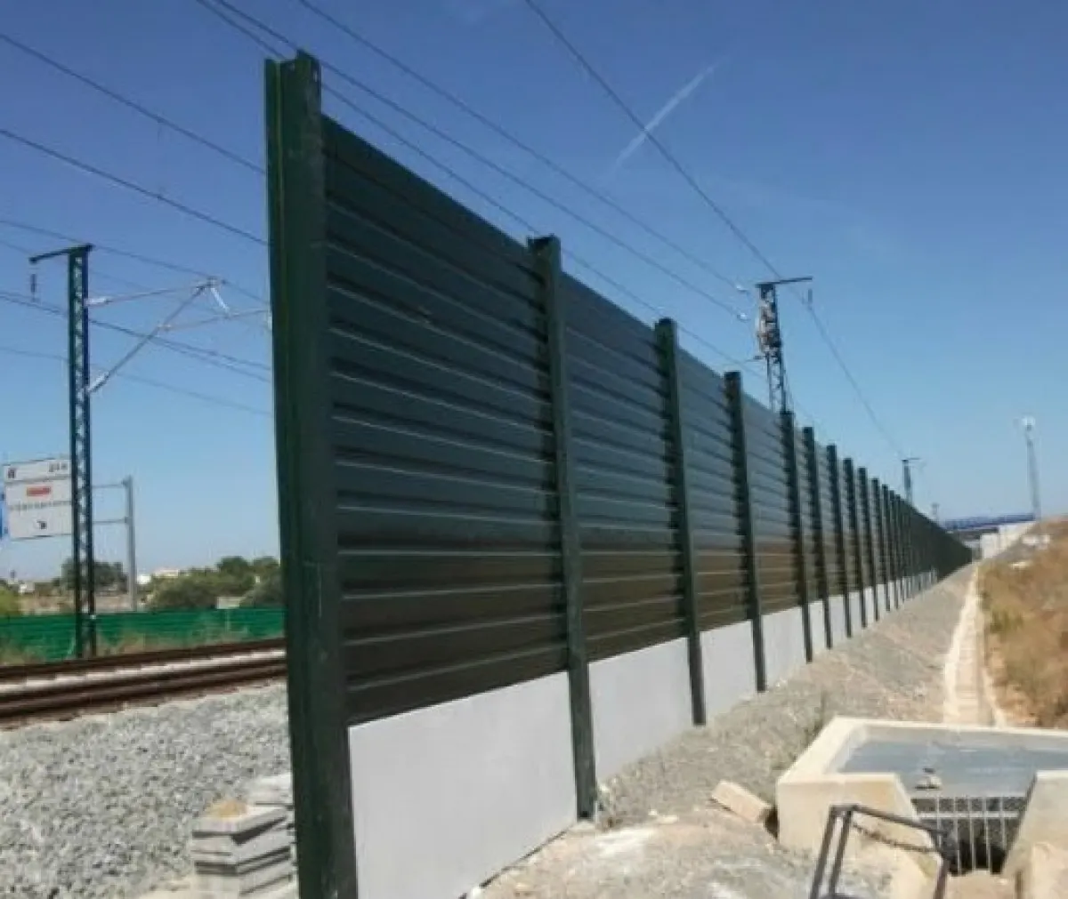 Cambrils també reclama alternatives a les pantalles acústiques per reduir el soroll dels trens