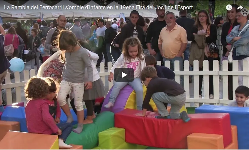 La Rambla del Ferrocarril s'omple d'infants en la 19ena Fira del Joc i de l'Esport