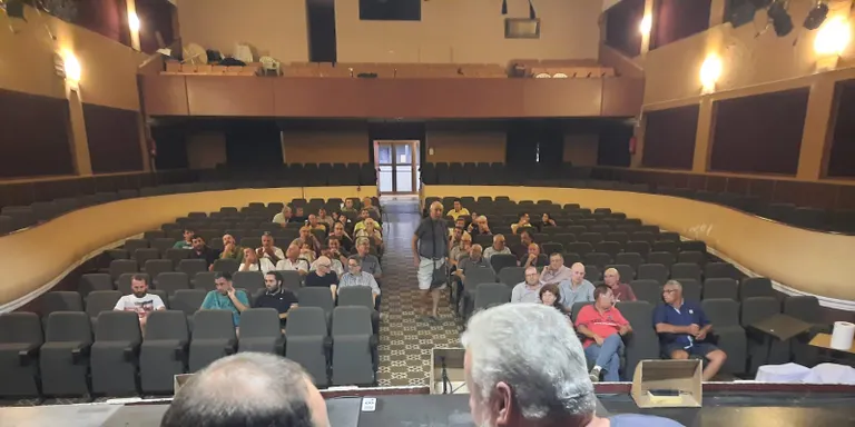 Unió de Pagesos acorda noves accions contra el baix preu de l'avellana