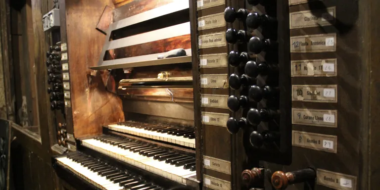 La visita guiada a l'interior de l'orgue inclourà un tast musical en directe