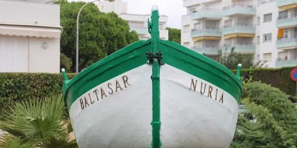 La Núria-Baltasar torna a presidir l'inici del passeig Botigues de Mar