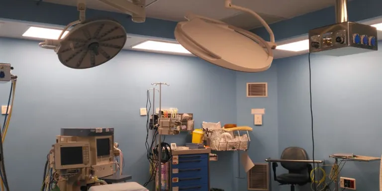 L'Hospital de Calella atura temporalment l'activitat quirúrgica programada de quatre quiròfans