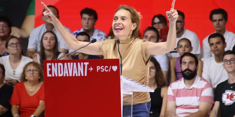 El PSC arrasa a Catalunya amb 19 diputats i Sumar-ECP se situa en segon lloc empatant a 7 amb ERC i Junts