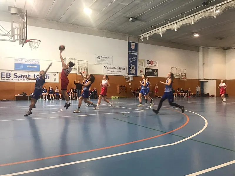 Victòria molt treballada en noies davant les últimes