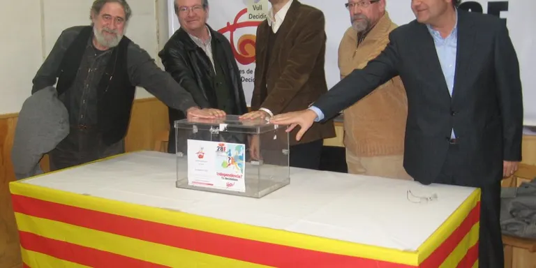 L'ANC commemora els 10 anys de la consulta calderina per la independència