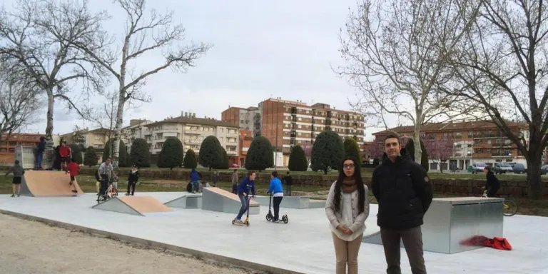 Naima Barkane rep el tercer premi del XVI Premi Comarcal de Treballs de recerca