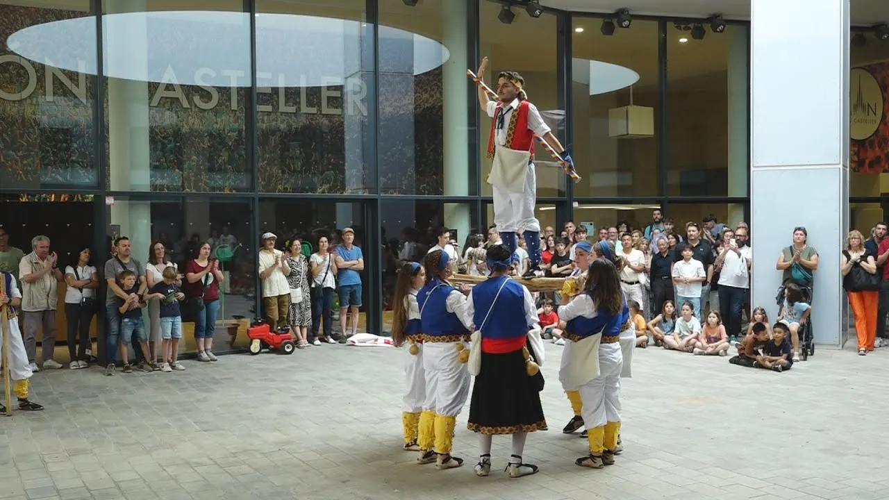 Els balls parlats entren en escena a la Festa Major de Sant Joan