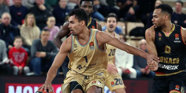 Els blaugrana s’emporten la victòria de Mònaco (63-69)